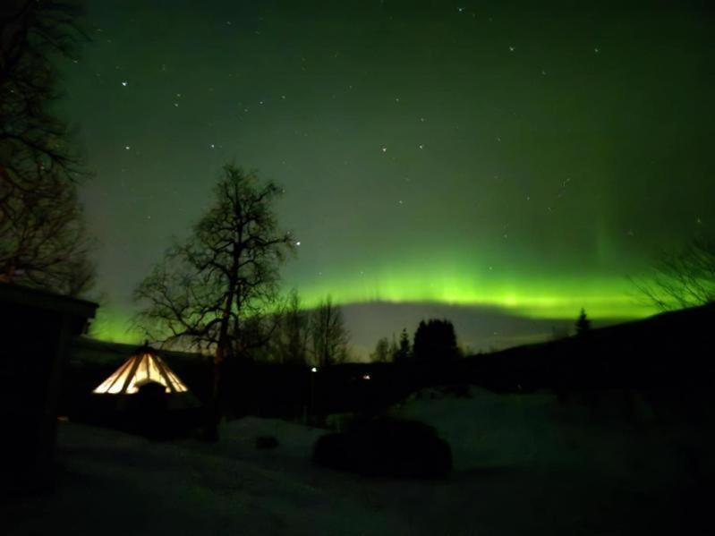 Апартаменти Hessdalen Ufocamp Varhus Номер фото